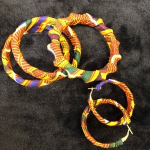 🦋SOLDAfrican Bracelets w/ Earrings